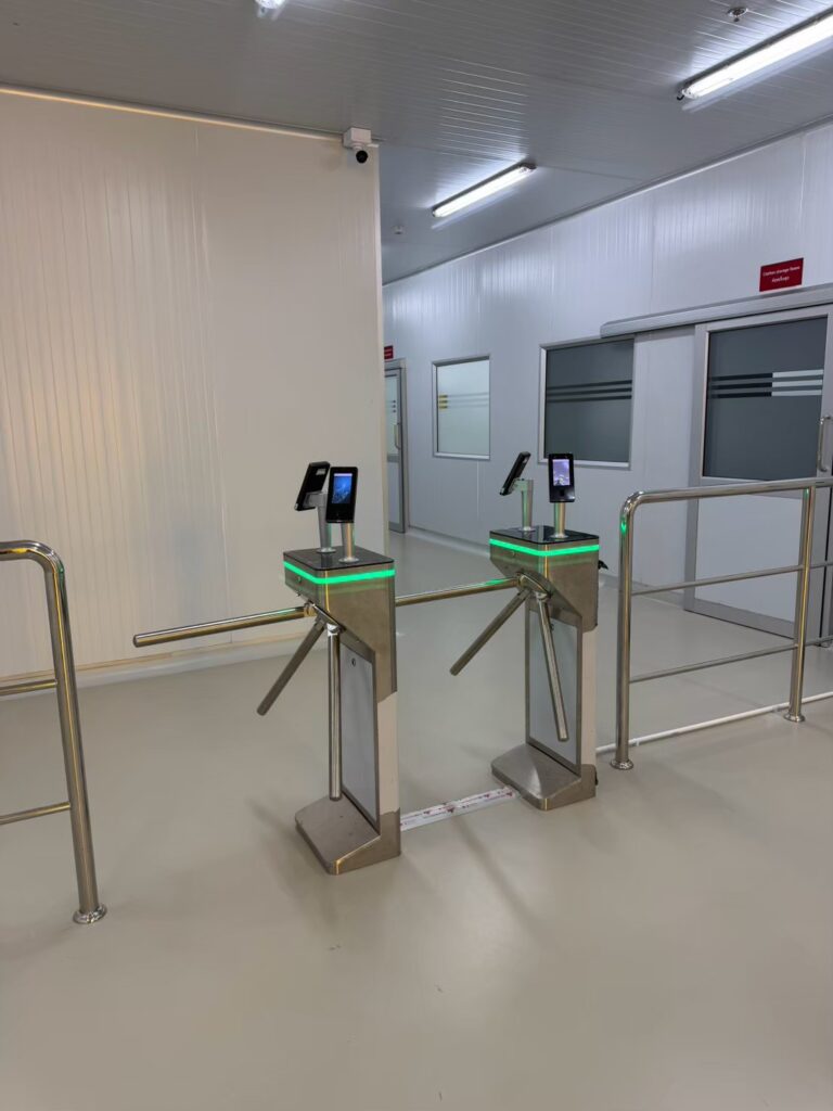 การติดตั้ง เครื่องกั้นสามขา ประตูกั้นทางเข้าออก Tripod Turnstile Ai Gate TPN50