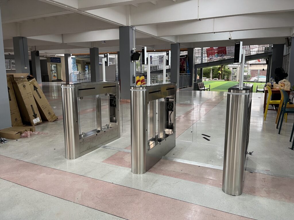 ประตูกั้นทางเข้าออก กั้นคนอัตโนมัติ Swing Gate Access Control Ai Gate SW212